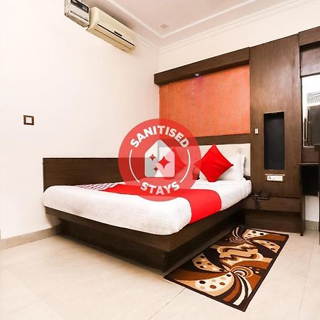 Hotel Shiv Palace New Delhi Bagian luar foto