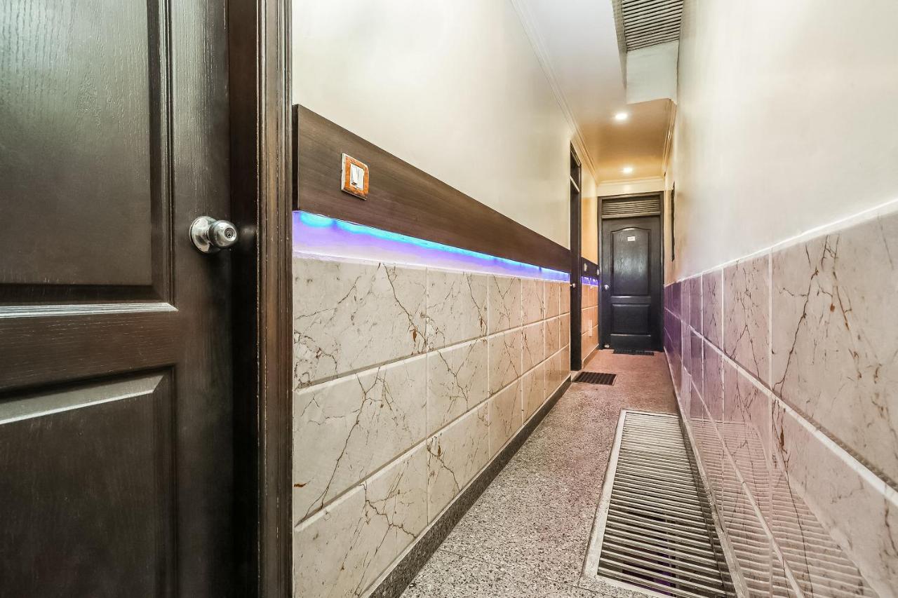 Hotel Shiv Palace New Delhi Bagian luar foto