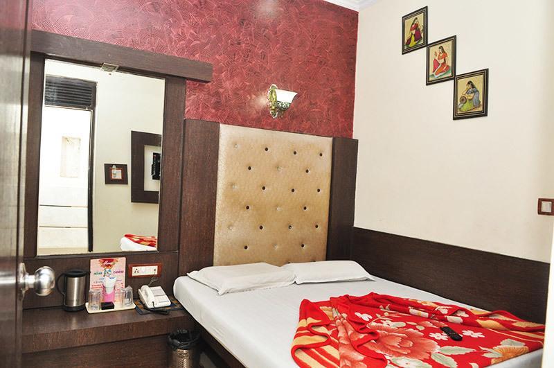 Hotel Shiv Palace New Delhi Ruang foto